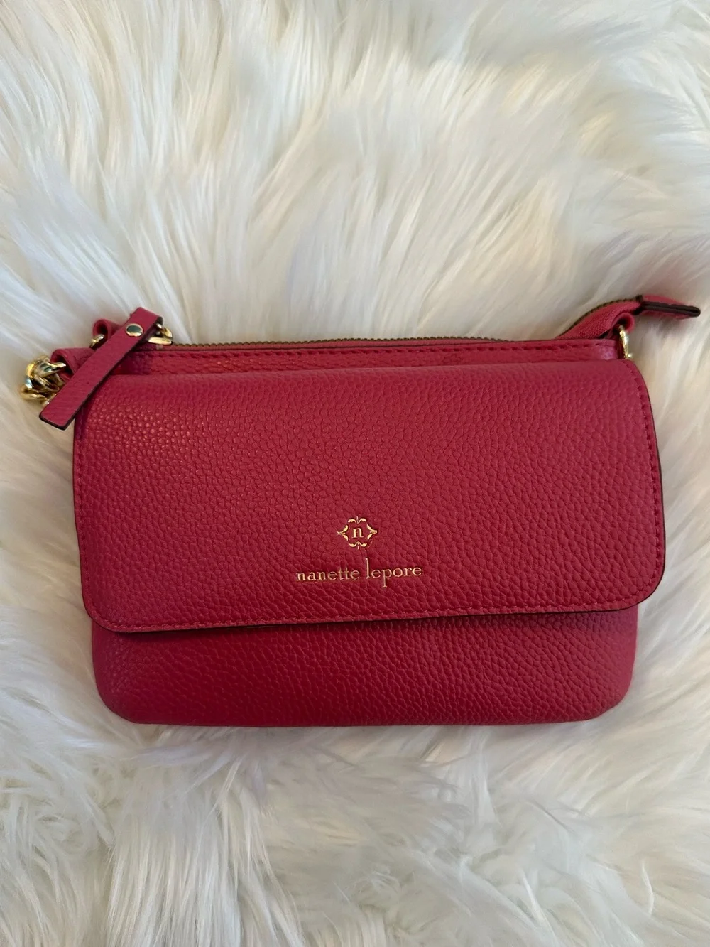 Like New Nanette Lepore Raspberry Pink Vegan Leather Crossbody Gold Chain - Picture 2 of 13